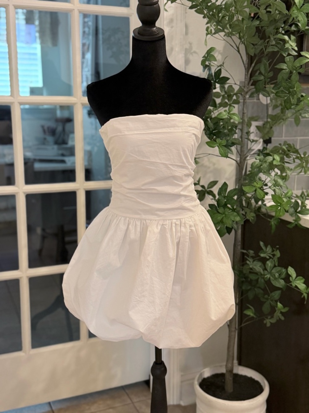 ILLA ILLA White Ruched Strapless Dress